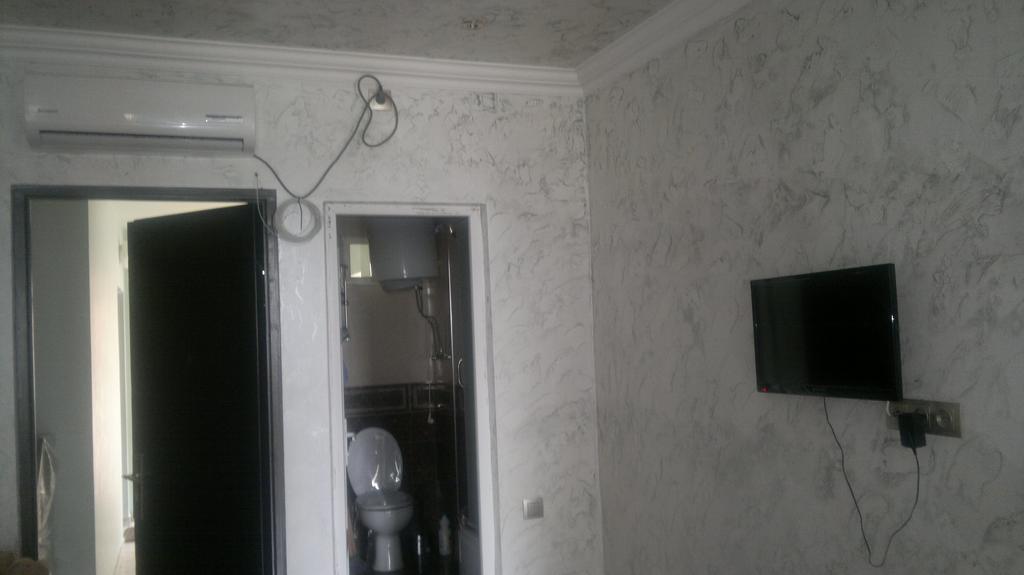 Nini'S Apartments Батуми Экстерьер фото
